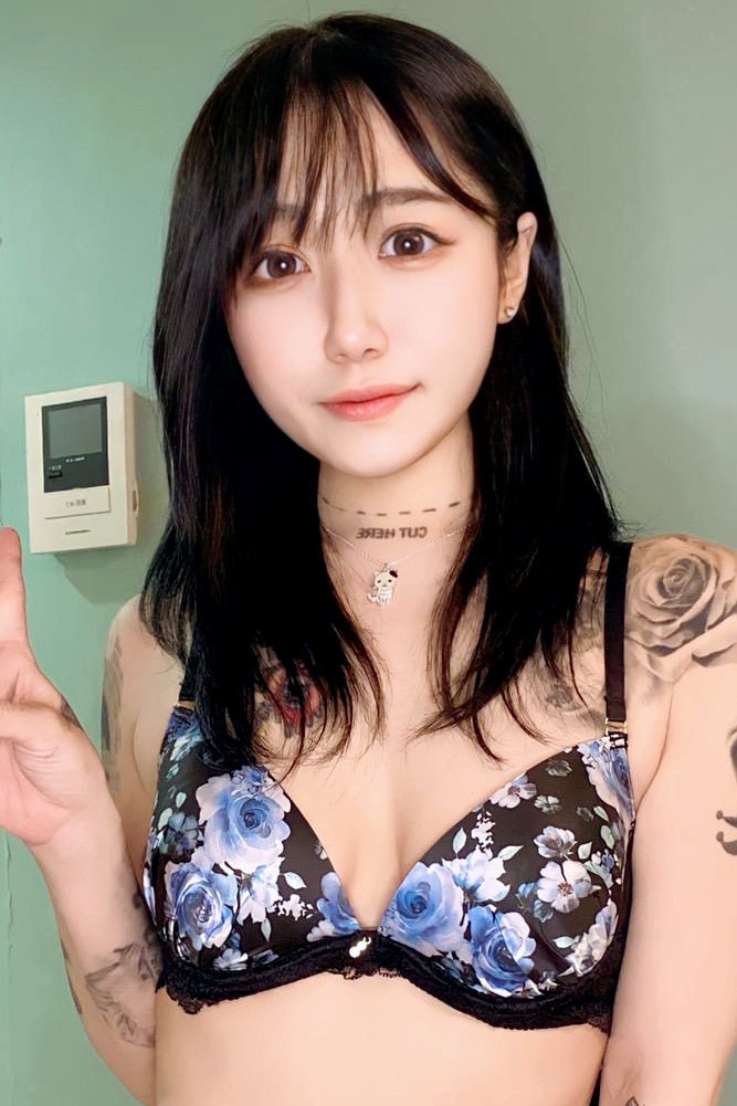 酒井ぴの プロフィール